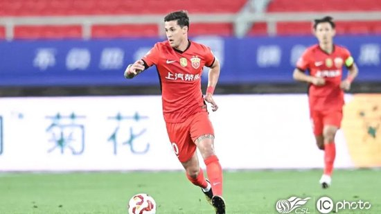 维塔尔世界波开胡,海港客场2-0三镇止颓 维塔尔世界波开胡,海港客场2-0三镇止颓
