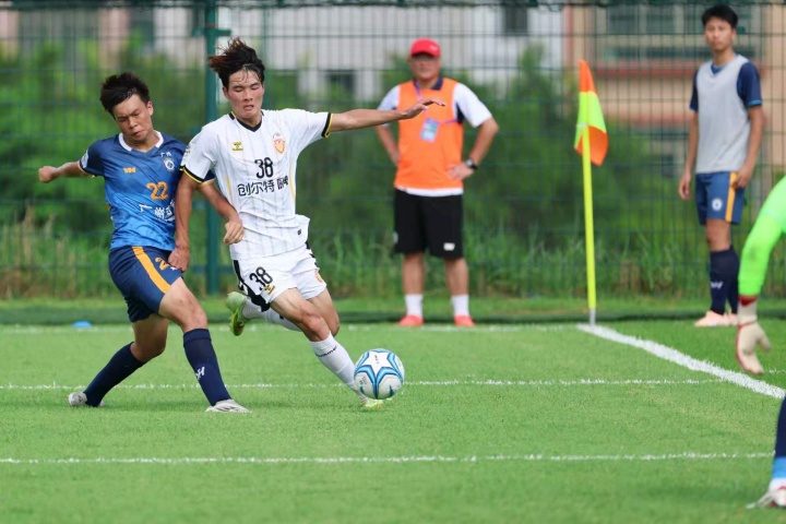 中冠广州德比:晨星创尔特3-1逆转黄埔志诚,萨沙喊出为历史奋斗 中冠广州德比:晨星创尔特3-1逆转黄埔志诚,萨沙喊出为历史奋斗