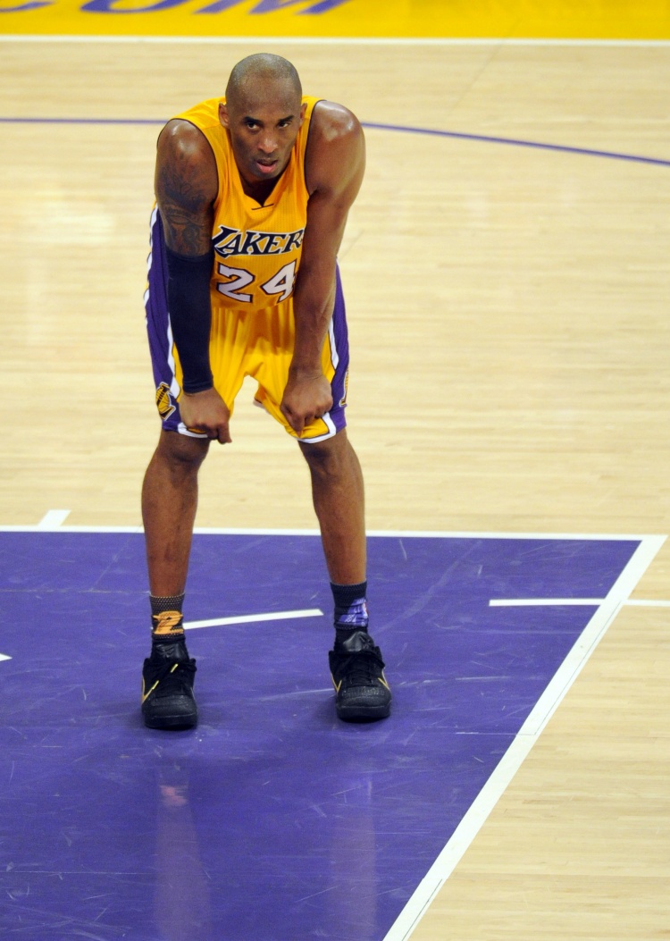 斯科特复盘胡德半场30分 科比主动请缨下半场零封