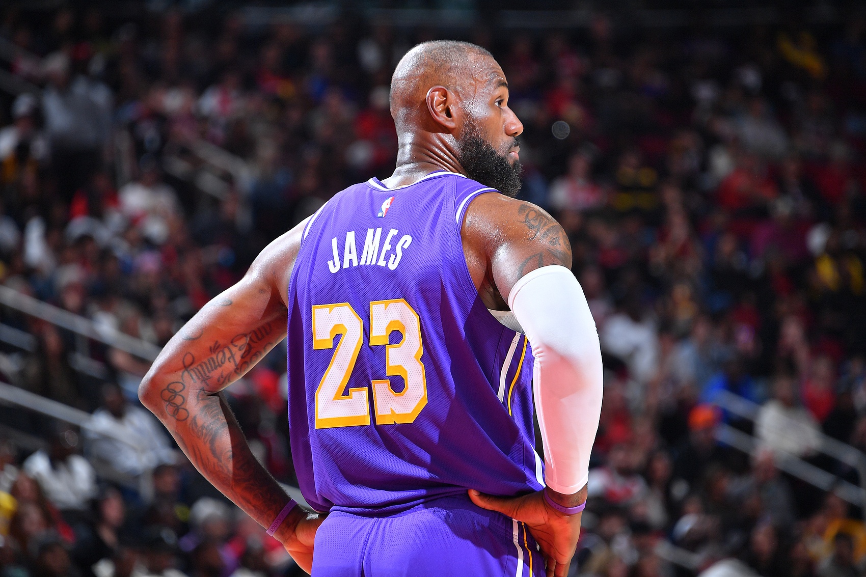 路威驳斥无詹更好论 称41岁詹姆斯仍在做乔丹级表现