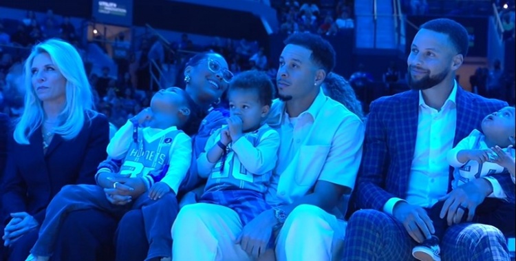 戴尔·库里30号球衣正式封存 黄蜂队史第二件退役球衣 戴尔·库里30号球衣正式封存 黄蜂队史第二件退役球衣