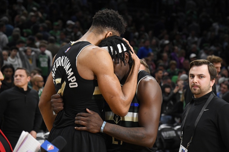 字母哥向霍勒迪坦承 雄鹿体系怀念其防守与领导力