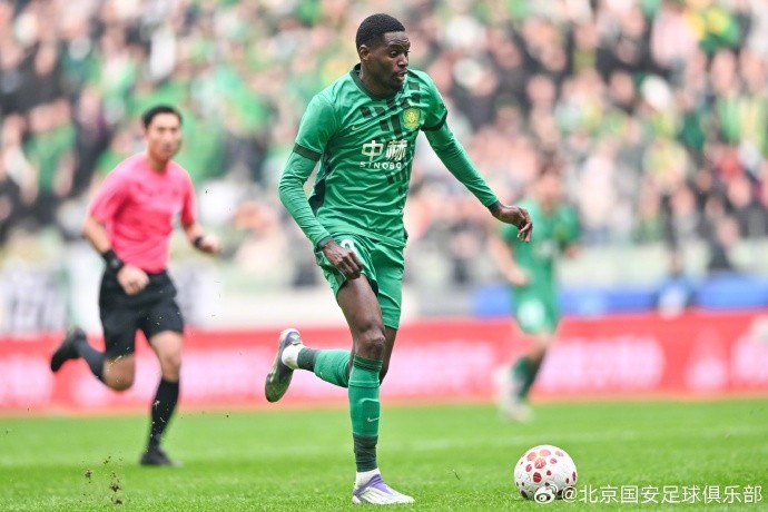 新工体上座纪录之夜 国安快攻打法领先 申花陈晋一扳平