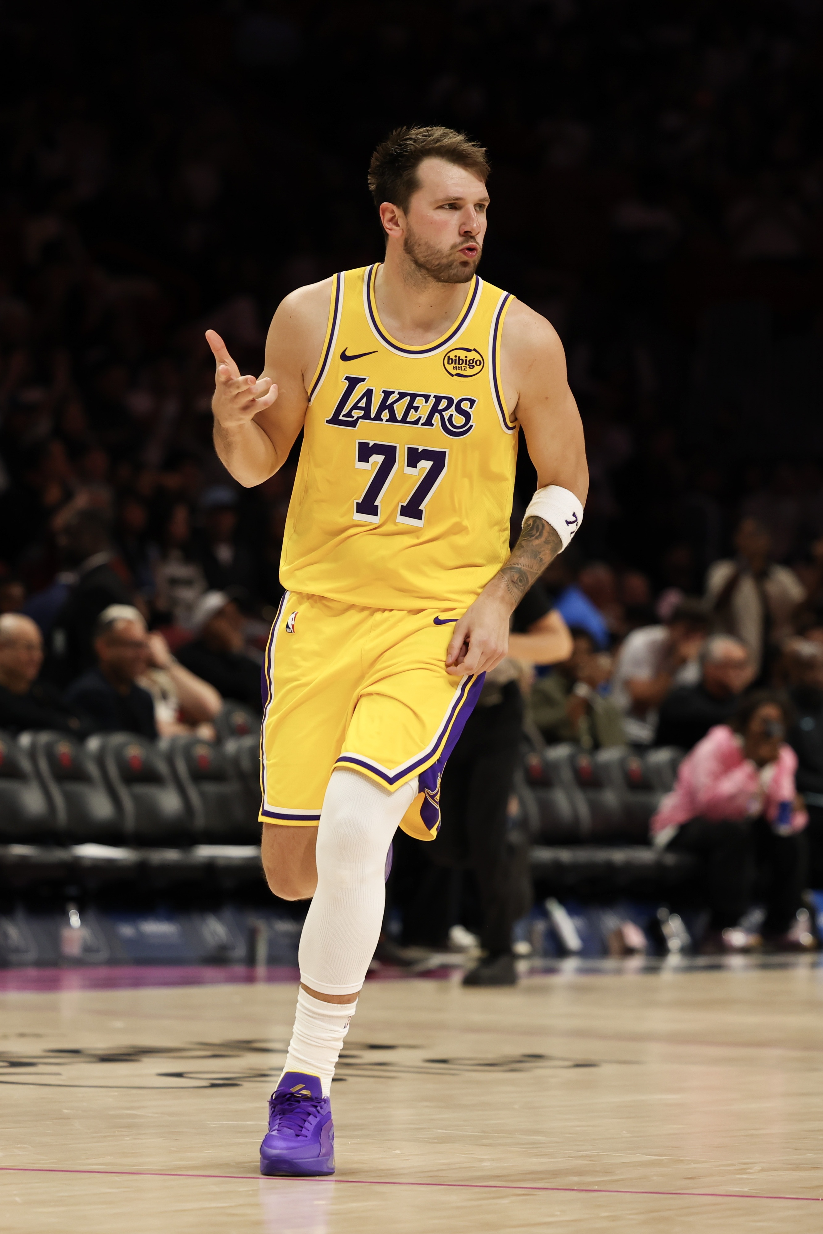 东契奇半场20+次数达38场 跻身湖人队史第四紧追科比三季 东契奇半场20+次数达38场 跻身湖人队史第四紧追科比三季