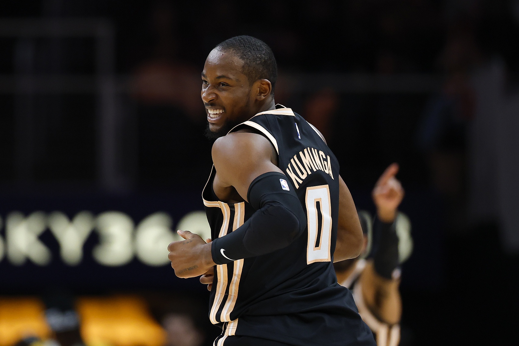 库明加回应科尔言论:已开启新篇章 过去与我无关