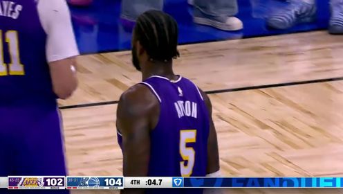 [双方互相喂饭]艾顿故意罚球不中送球权，魔术发边线球失误遭遇世界难题