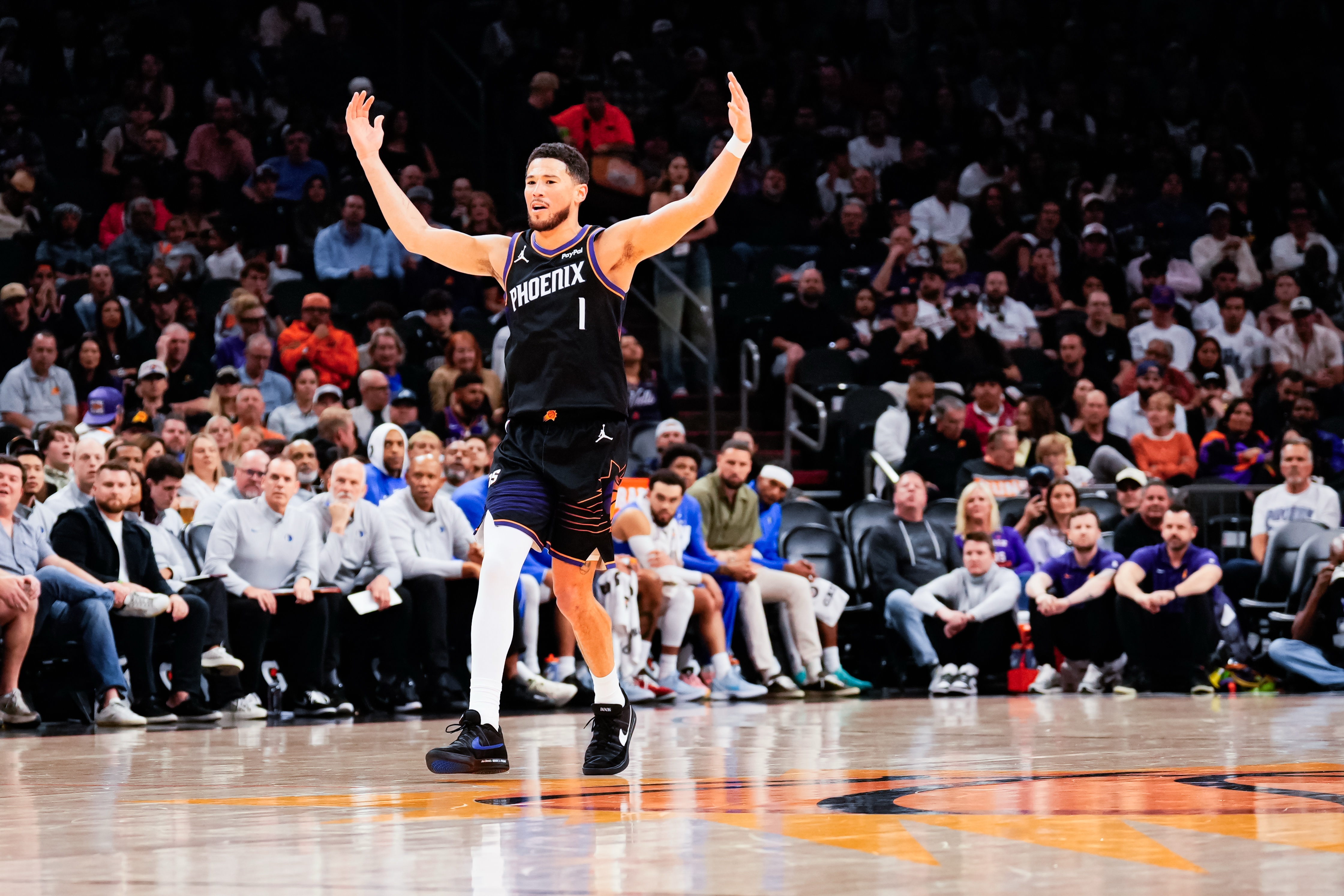 前瞻：太阳冲击四连胜欲破步行者残阵，雷霆绿军上演东西部巅峰对决